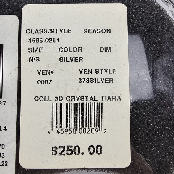 Davids Bridal 3D Crystal Tiara, Bride, Wedding, Bling, Princess, quinceañera - Picture 9 of 9